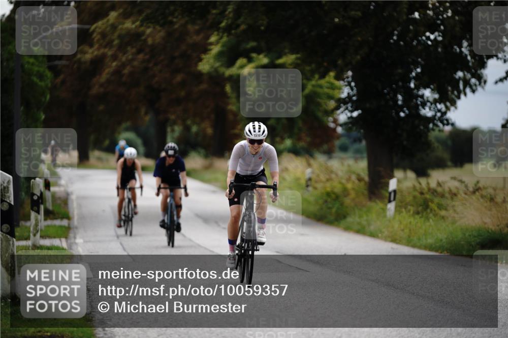 30.08.2026 - Elbe Triathlon Hamburg Michael Burmester http://msf.ph/oto/10059357 30.08.2026 11:30:32 Radfahren 1480, 1510, 1549 meine-sportfotos.de