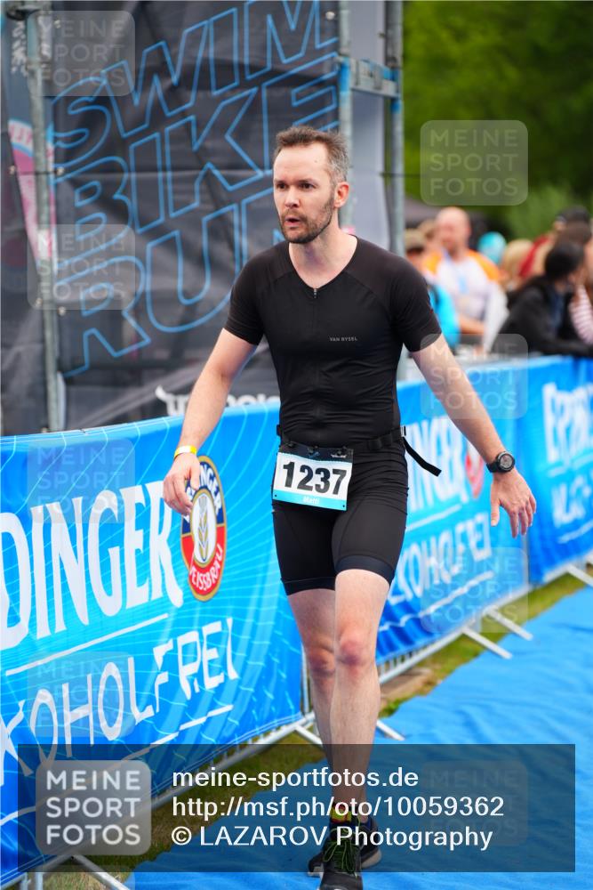 30.08.2026 - Elbe Triathlon Hamburg LAZAROV Photography http://msf.ph/oto/10059362 30.08.2026 11:35:37 Ziel 961, 1177, 1237 meine-sportfotos.de