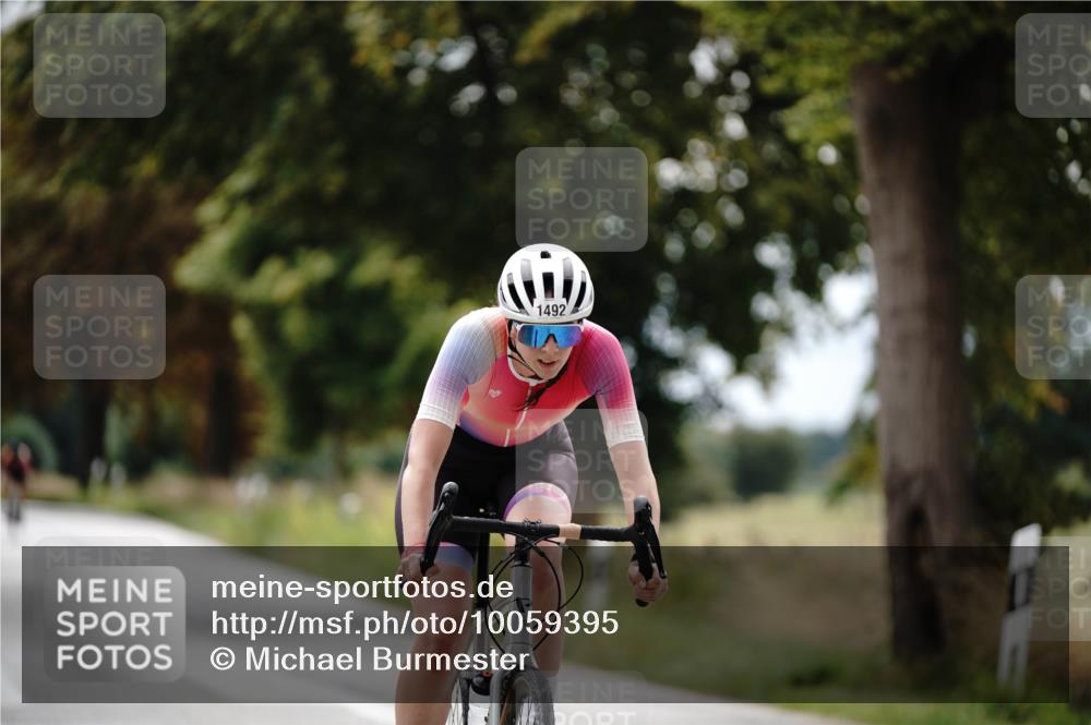 30.08.2026 - Elbe Triathlon Hamburg Michael Burmester http://msf.ph/oto/10059395 30.08.2026 11:30:50 Radfahren 1492 meine-sportfotos.de