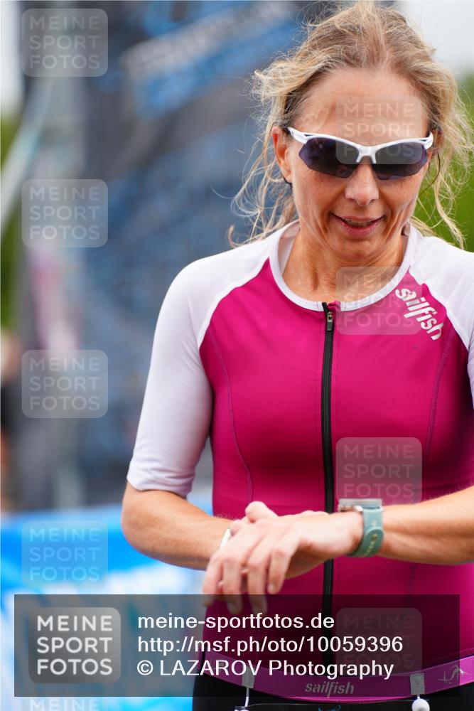30.08.2026 - Elbe Triathlon Hamburg LAZAROV Photography http://msf.ph/oto/10059396 30.08.2026 11:35:44 Ziel  meine-sportfotos.de