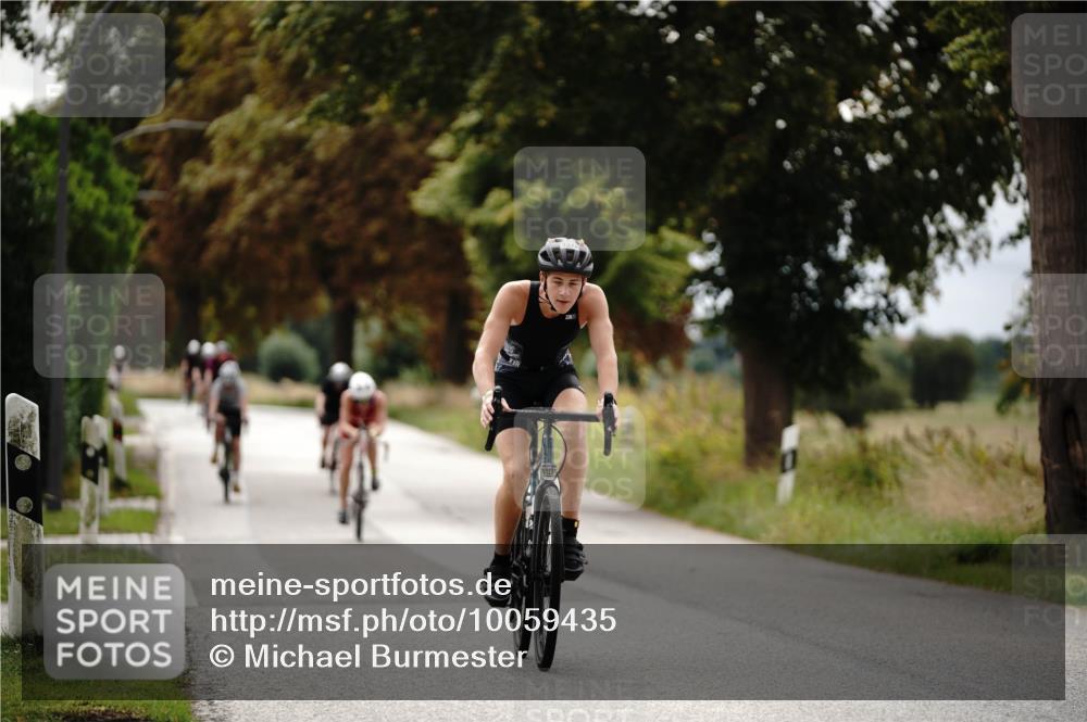 30.08.2026 - Elbe Triathlon Hamburg Michael Burmester http://msf.ph/oto/10059435 30.08.2026 11:31:15 Radfahren 1127, 1131, 1372, 1409 meine-sportfotos.de