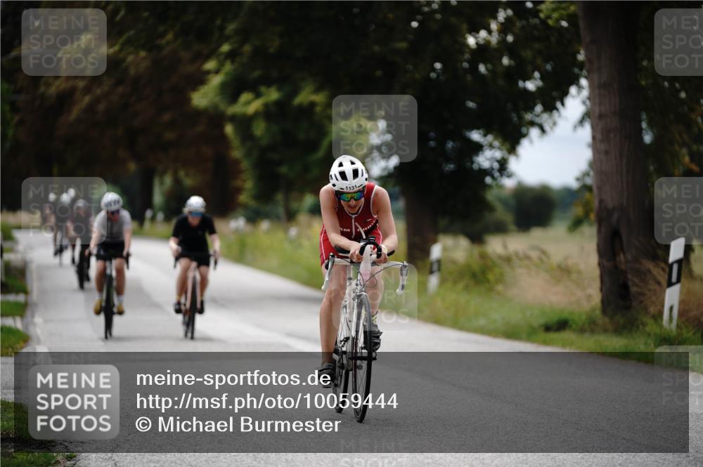 30.08.2026 - Elbe Triathlon Hamburg Michael Burmester http://msf.ph/oto/10059444 30.08.2026 11:31:18 Radfahren 1127, 1131, 1372, 1409, 1579, 1605 meine-sportfotos.de