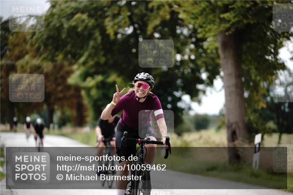 30.08.2026 - Elbe Triathlon Hamburg Michael Burmester http://msf.ph/oto/10059462 30.08.2026 11:31:23 Radfahren 1409, 1515, 1579, 1605 meine-sportfotos.de