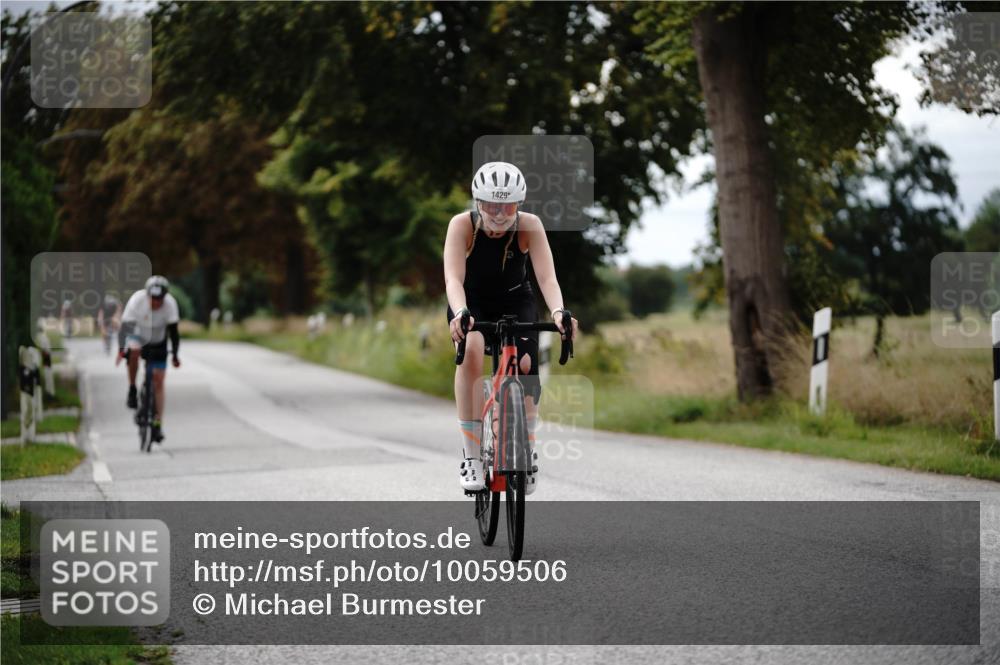 30.08.2026 - Elbe Triathlon Hamburg Michael Burmester http://msf.ph/oto/10059506 30.08.2026 11:31:42 Radfahren 1351, 1429, 1594 meine-sportfotos.de
