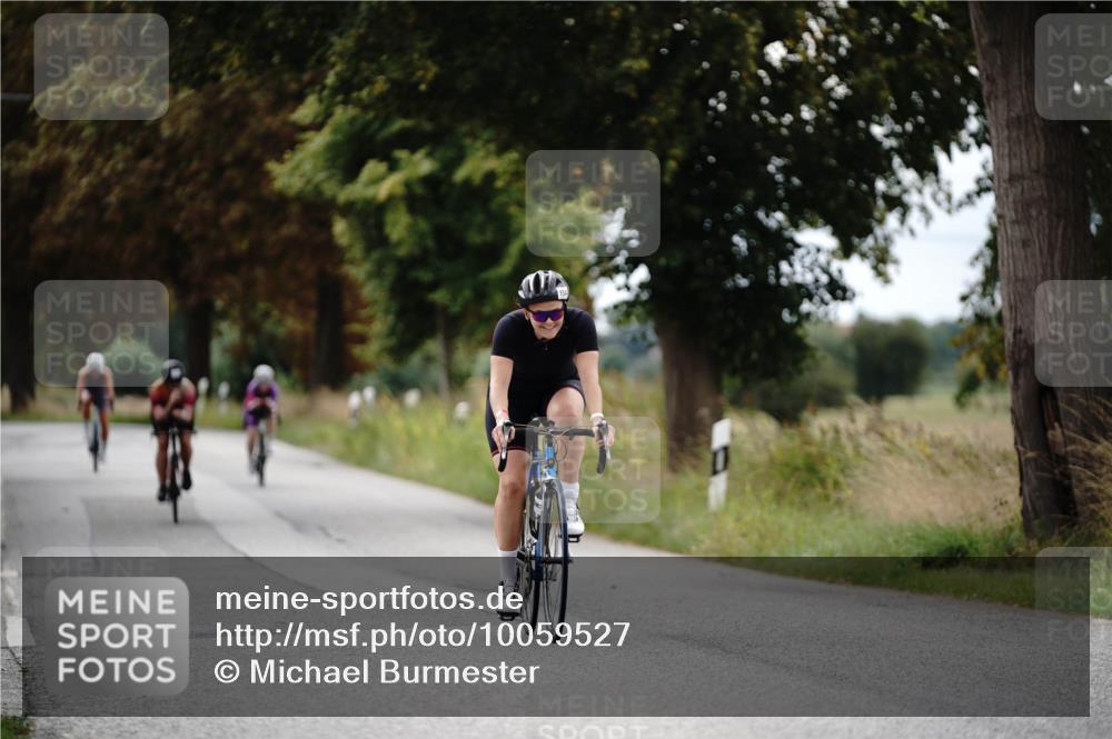 30.08.2026 - Elbe Triathlon Hamburg Michael Burmester http://msf.ph/oto/10059527 30.08.2026 11:31:50 Radfahren 1544, 1550, 1560, 1561 meine-sportfotos.de