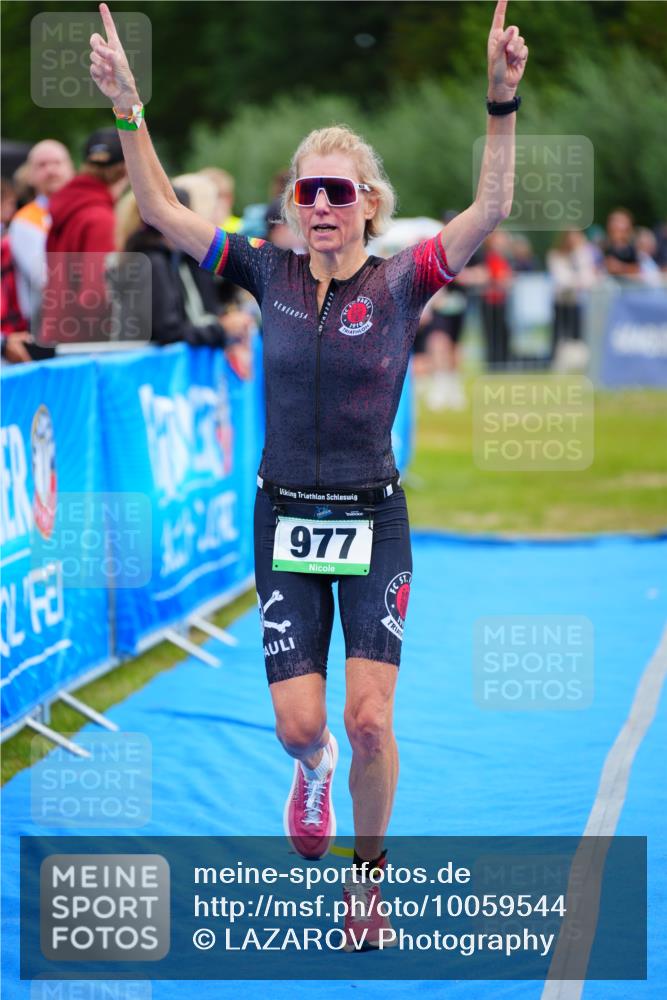 30.08.2026 - Elbe Triathlon Hamburg LAZAROV Photography http://msf.ph/oto/10059544 30.08.2026 11:36:33 Ziel 568, 882, 977 meine-sportfotos.de