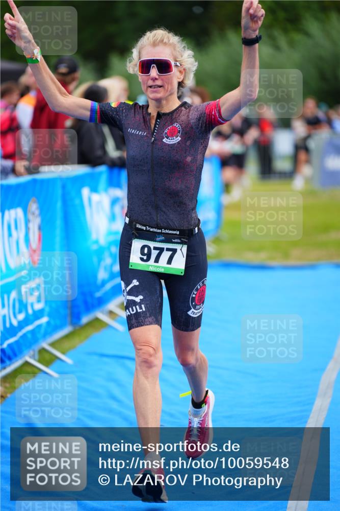 30.08.2026 - Elbe Triathlon Hamburg LAZAROV Photography http://msf.ph/oto/10059548 30.08.2026 11:36:33 Ziel 568, 882, 977 meine-sportfotos.de