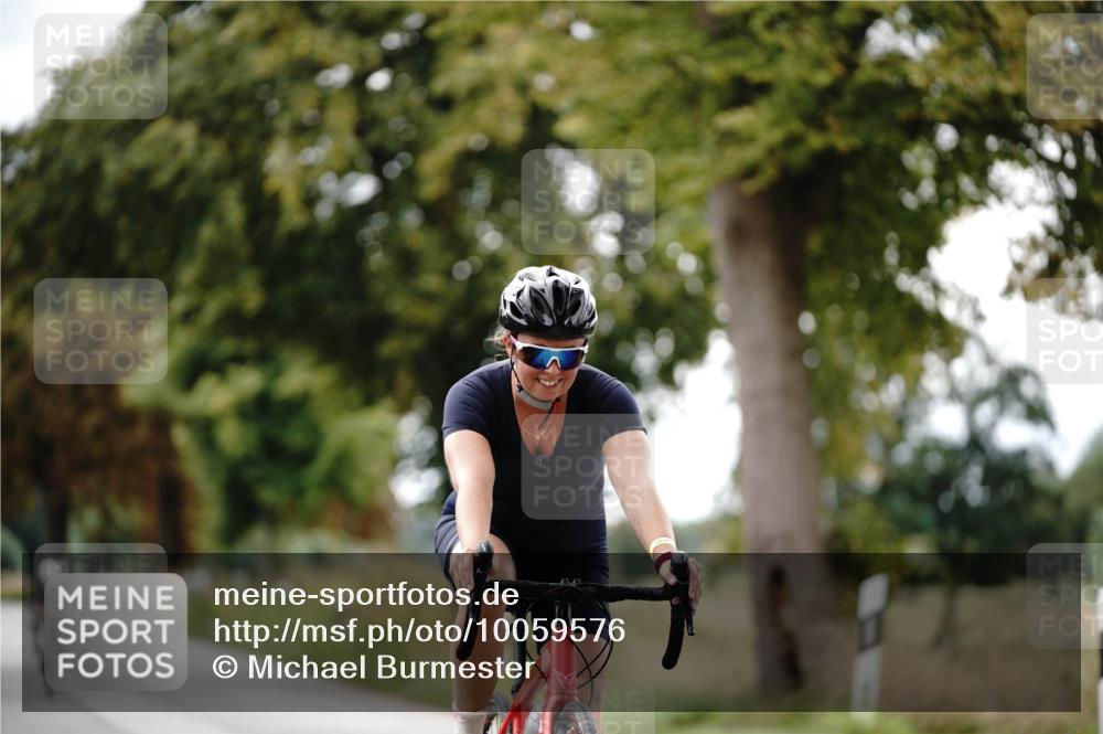 30.08.2026 - Elbe Triathlon Hamburg Michael Burmester http://msf.ph/oto/10059576 30.08.2026 11:32:20 Radfahren 1500, 1634, 1640, 1645 meine-sportfotos.de