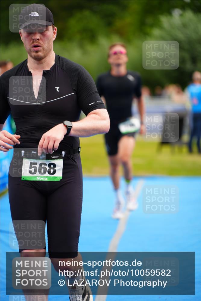 30.08.2026 - Elbe Triathlon Hamburg LAZAROV Photography http://msf.ph/oto/10059582 30.08.2026 11:36:42 Ziel 568, 796, 882 meine-sportfotos.de