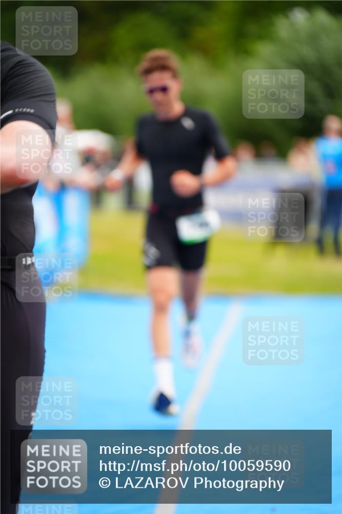 30.08.2026 - Elbe Triathlon Hamburg LAZAROV Photography http://msf.ph/oto/10059590 30.08.2026 11:36:42 Ziel 568, 796, 882 meine-sportfotos.de