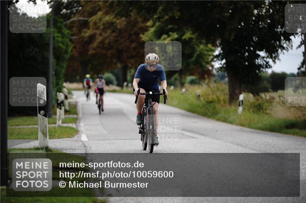 30.08.2026 - Elbe Triathlon Hamburg Michael Burmester http://msf.ph/oto/10059600 30.08.2026 11:32:35 Radfahren 1505, 1538, 1686 meine-sportfotos.de