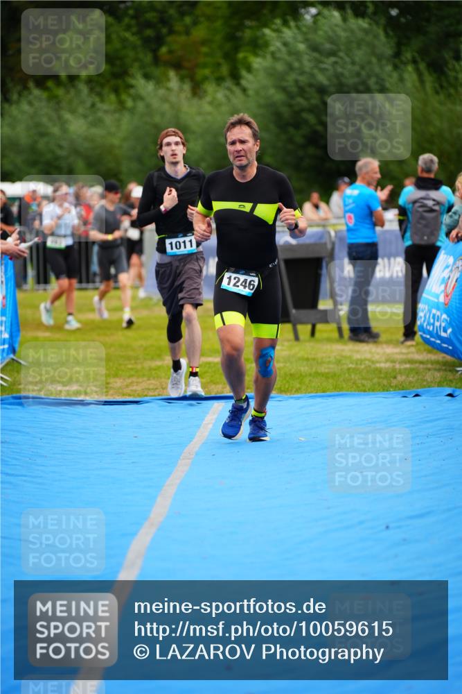 30.08.2026 - Elbe Triathlon Hamburg LAZAROV Photography http://msf.ph/oto/10059615 30.08.2026 11:36:54 Ziel 879, 1011, 1132, 1246 meine-sportfotos.de