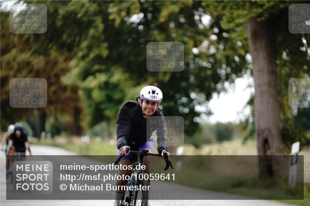30.08.2026 - Elbe Triathlon Hamburg Michael Burmester http://msf.ph/oto/10059641 30.08.2026 11:33:07 Radfahren 1402, 1583, 1591 meine-sportfotos.de