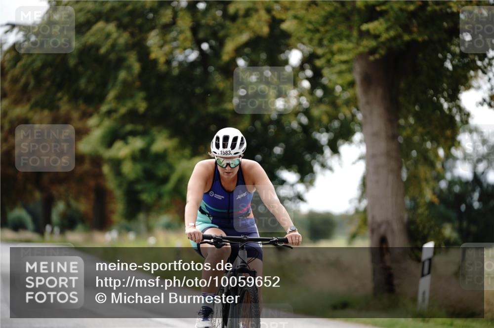 30.08.2026 - Elbe Triathlon Hamburg Michael Burmester http://msf.ph/oto/10059652 30.08.2026 11:33:11 Radfahren 1402, 1583 meine-sportfotos.de