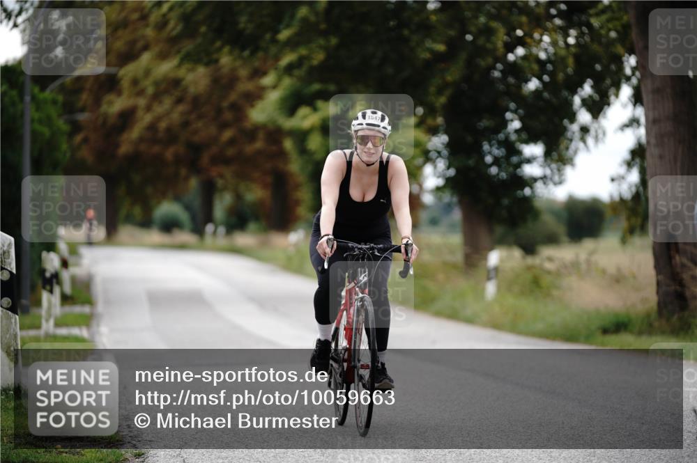 30.08.2026 - Elbe Triathlon Hamburg Michael Burmester http://msf.ph/oto/10059663 30.08.2026 11:33:33 Radfahren 835, 1547 meine-sportfotos.de