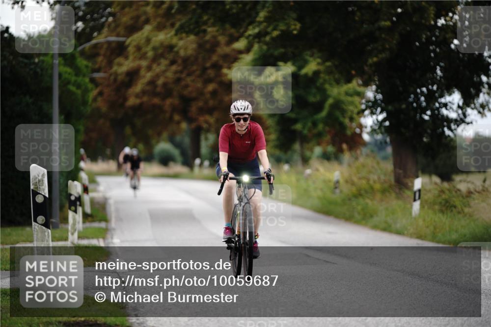 30.08.2026 - Elbe Triathlon Hamburg Michael Burmester http://msf.ph/oto/10059687 30.08.2026 11:33:54 Radfahren 1501, 1703, 1709 meine-sportfotos.de