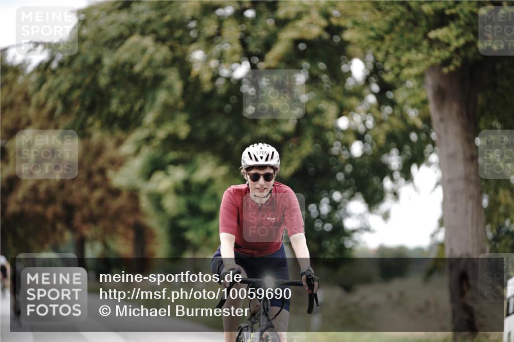 30.08.2026 - Elbe Triathlon Hamburg Michael Burmester http://msf.ph/oto/10059690 30.08.2026 11:33:56 Radfahren 1501, 1703, 1709 meine-sportfotos.de