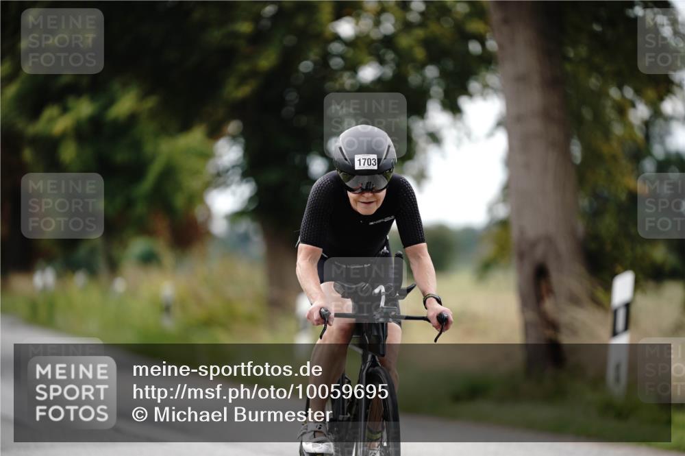 30.08.2026 - Elbe Triathlon Hamburg Michael Burmester http://msf.ph/oto/10059695 30.08.2026 11:34:01 Radfahren 1471, 1703 meine-sportfotos.de