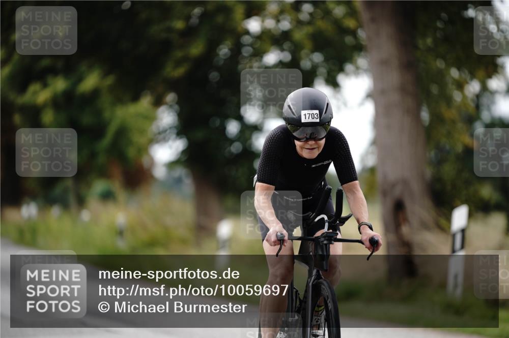 30.08.2026 - Elbe Triathlon Hamburg Michael Burmester http://msf.ph/oto/10059697 30.08.2026 11:34:01 Radfahren 1471, 1703 meine-sportfotos.de