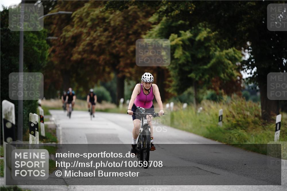 30.08.2026 - Elbe Triathlon Hamburg Michael Burmester http://msf.ph/oto/10059708 30.08.2026 11:34:10 Radfahren 1691 meine-sportfotos.de