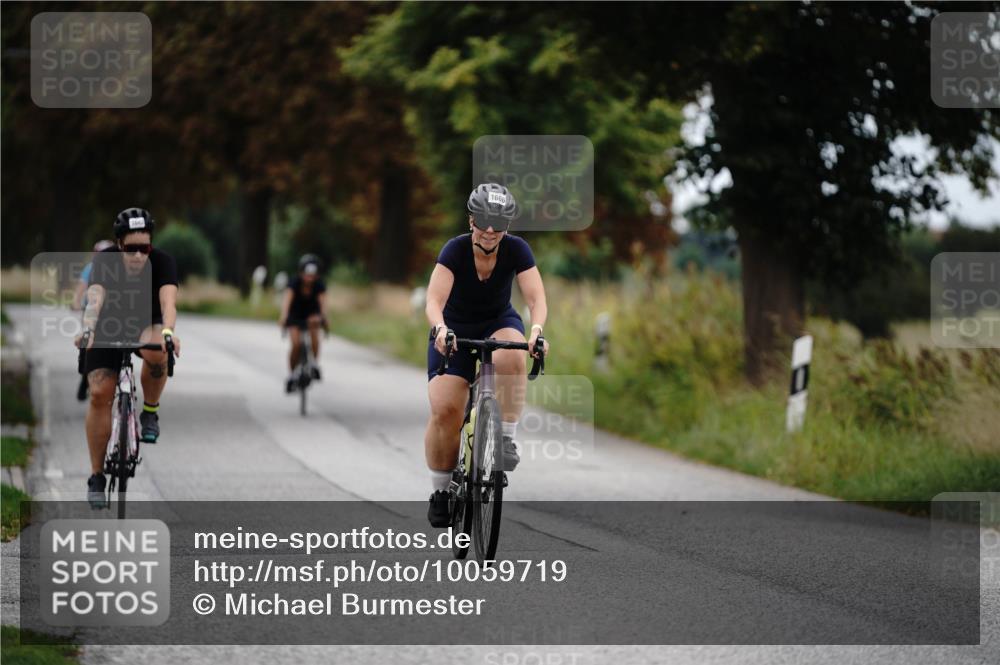 30.08.2026 - Elbe Triathlon Hamburg Michael Burmester http://msf.ph/oto/10059719 30.08.2026 11:34:18 Radfahren 1472, 1642, 1666, 1684 meine-sportfotos.de