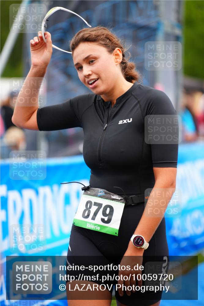 30.08.2026 - Elbe Triathlon Hamburg LAZAROV Photography http://msf.ph/oto/10059720 30.08.2026 11:37:09 Ziel 1050, 1122 meine-sportfotos.de