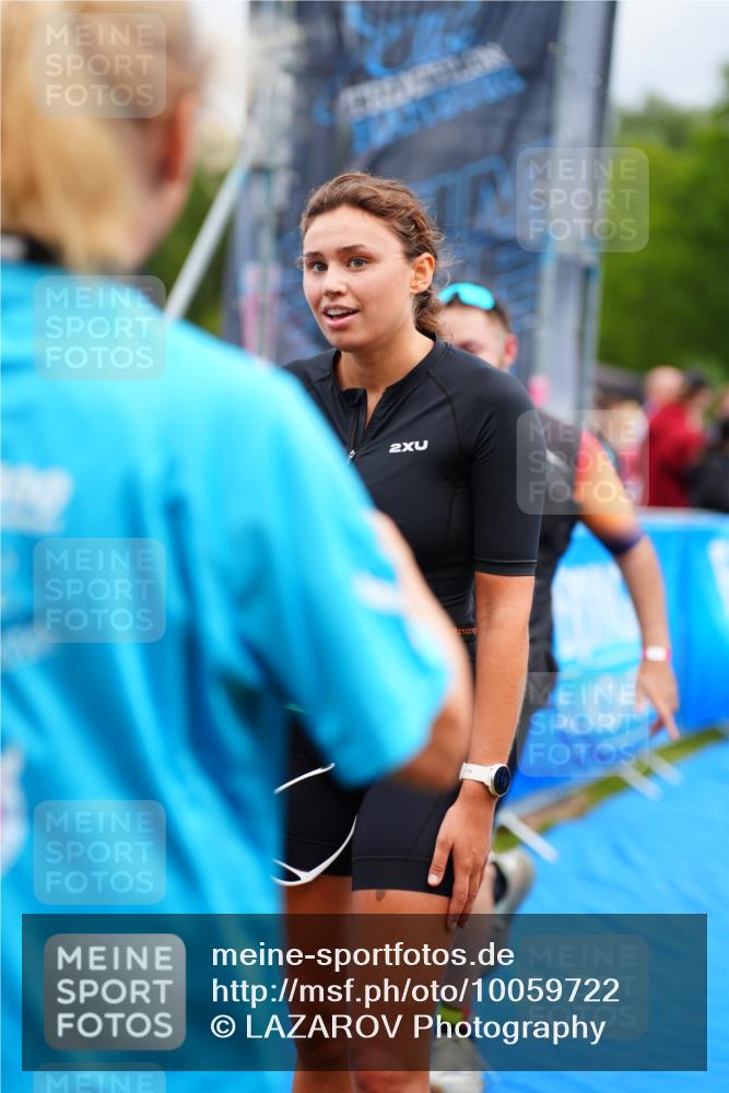 30.08.2026 - Elbe Triathlon Hamburg LAZAROV Photography http://msf.ph/oto/10059722 30.08.2026 11:37:10 Ziel 1050, 1122 meine-sportfotos.de