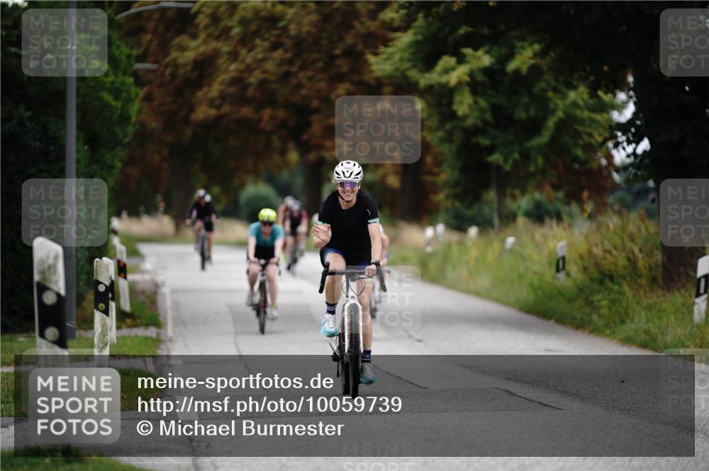 30.08.2026 - Elbe Triathlon Hamburg Michael Burmester http://msf.ph/oto/10059739 30.08.2026 11:34:35 Radfahren 1487, 1554, 1664, 1667 meine-sportfotos.de