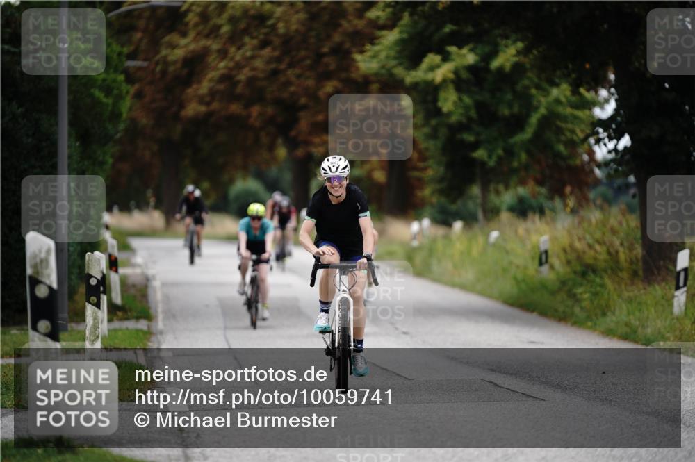 30.08.2026 - Elbe Triathlon Hamburg Michael Burmester http://msf.ph/oto/10059741 30.08.2026 11:34:35 Radfahren 1487, 1554, 1664, 1667 meine-sportfotos.de