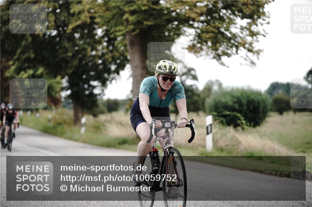 30.08.2026 - Elbe Triathlon Hamburg Michael Burmester http://msf.ph/oto/10059752 30.08.2026 11:34:40 Radfahren 1408, 1487, 1554, 1627, 1664, 1667 meine-sportfotos.de