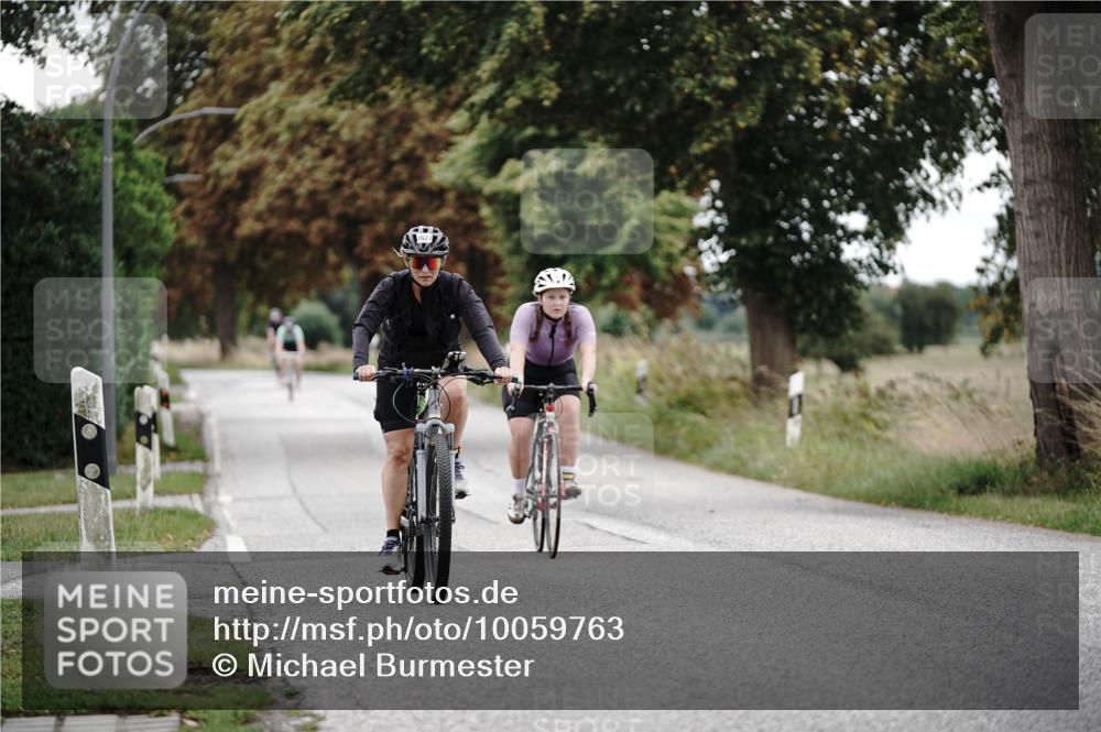 30.08.2026 - Elbe Triathlon Hamburg Michael Burmester http://msf.ph/oto/10059763 30.08.2026 11:34:44 Radfahren 1408, 1487, 1627, 1664 meine-sportfotos.de