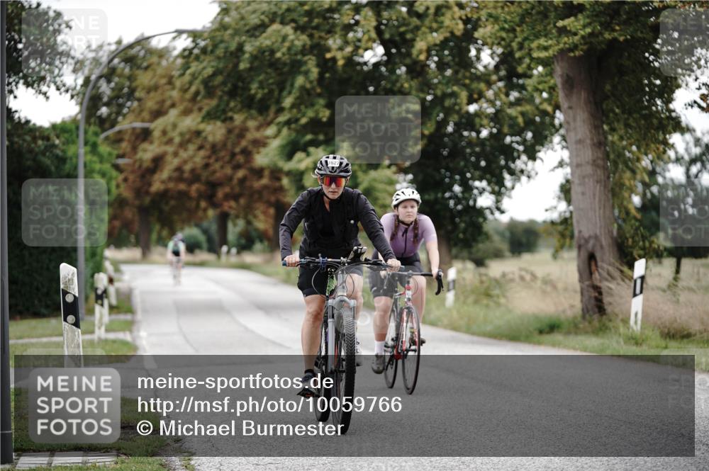 30.08.2026 - Elbe Triathlon Hamburg Michael Burmester http://msf.ph/oto/10059766 30.08.2026 11:34:45 Radfahren 1408, 1487, 1627, 1664 meine-sportfotos.de