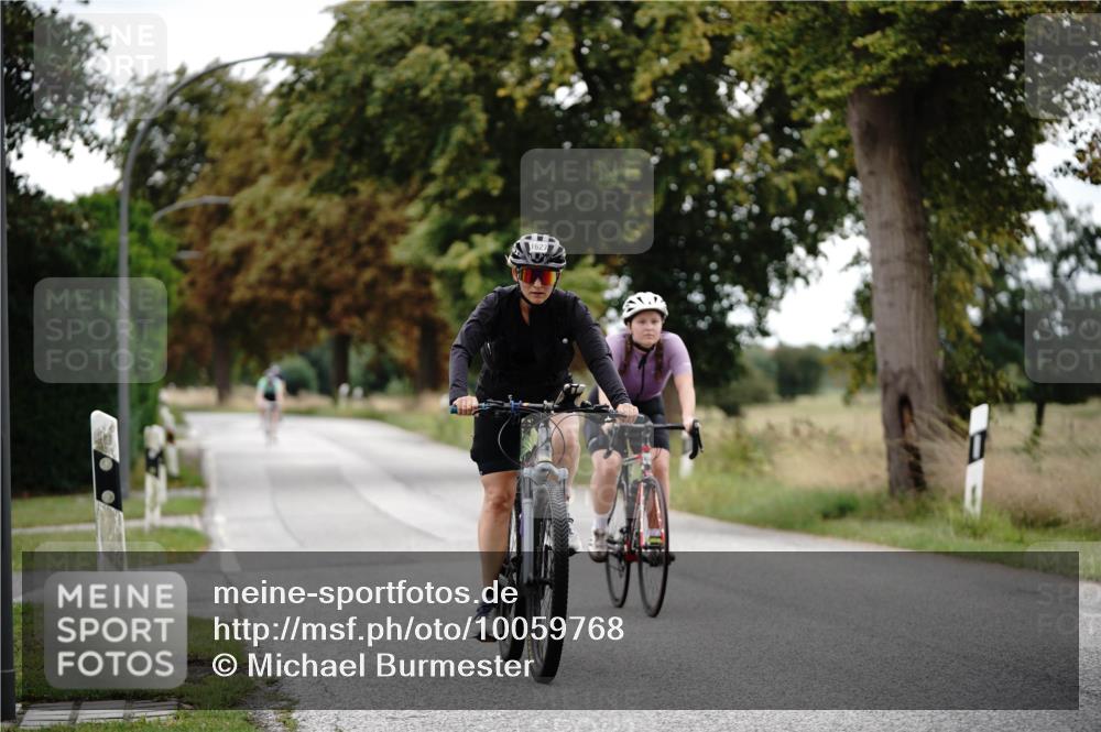 30.08.2026 - Elbe Triathlon Hamburg Michael Burmester http://msf.ph/oto/10059768 30.08.2026 11:34:45 Radfahren 1408, 1487, 1627, 1664 meine-sportfotos.de