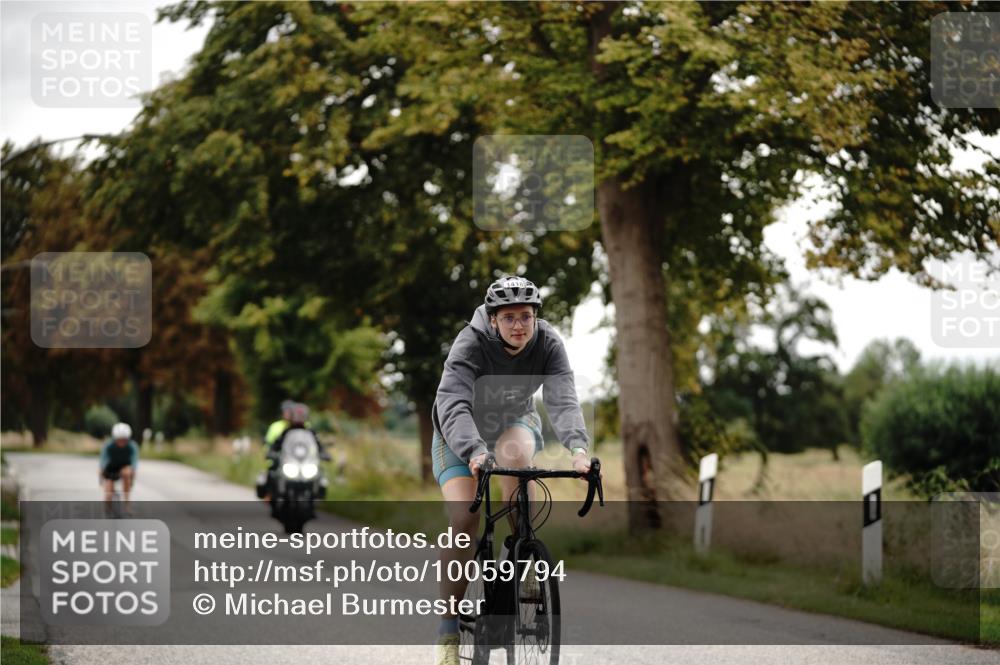 30.08.2026 - Elbe Triathlon Hamburg Michael Burmester http://msf.ph/oto/10059794 30.08.2026 11:35:35 Radfahren 1418, 1433 meine-sportfotos.de