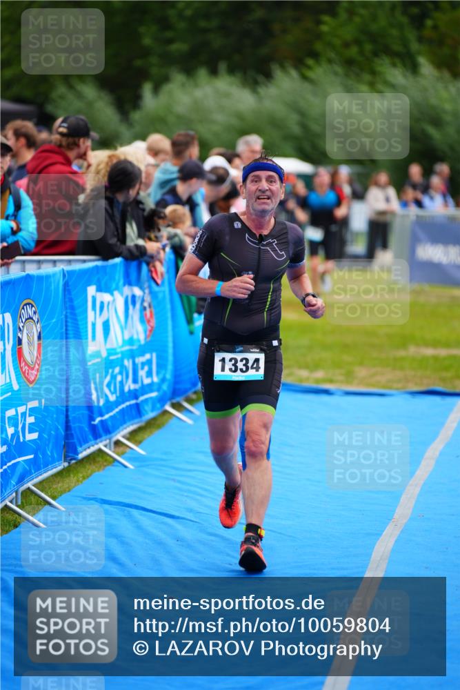30.08.2026 - Elbe Triathlon Hamburg LAZAROV Photography http://msf.ph/oto/10059804 30.08.2026 11:37:36 Ziel 824, 1264, 1334, 1440 meine-sportfotos.de