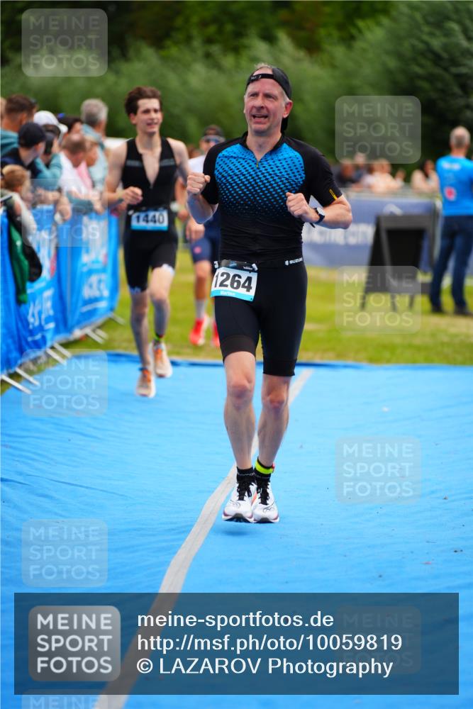 30.08.2026 - Elbe Triathlon Hamburg LAZAROV Photography http://msf.ph/oto/10059819 30.08.2026 11:37:43 Ziel 757, 1264, 1385, 1440 meine-sportfotos.de