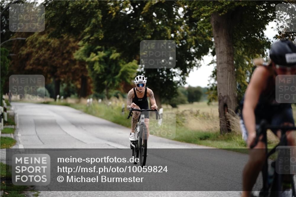 30.08.2026 - Elbe Triathlon Hamburg Michael Burmester http://msf.ph/oto/10059824 30.08.2026 11:36:13 Radfahren 1529, 1689 meine-sportfotos.de