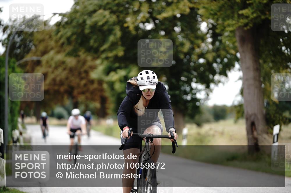 30.08.2026 - Elbe Triathlon Hamburg Michael Burmester http://msf.ph/oto/10059872 30.08.2026 11:36:53 Radfahren 1377, 1574, 1632 meine-sportfotos.de
