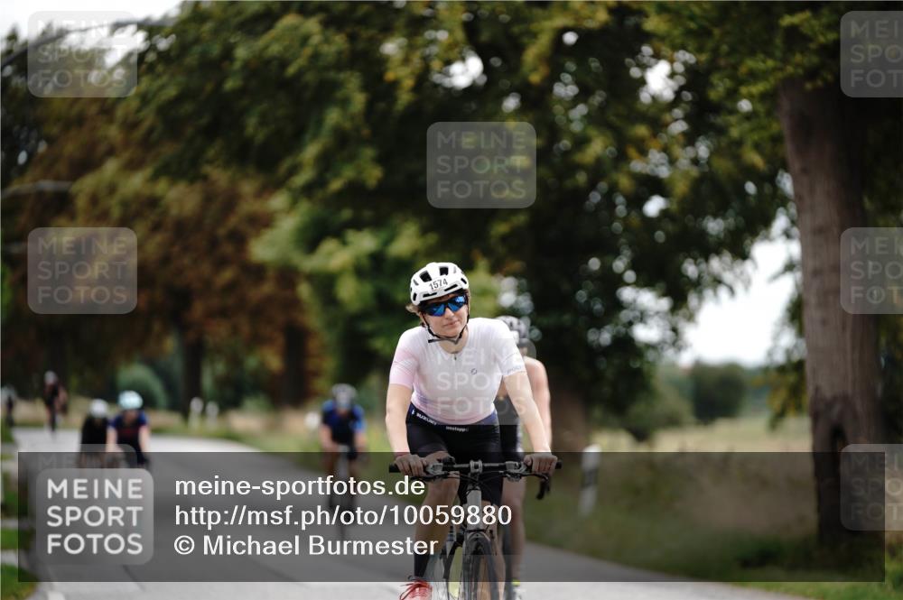 30.08.2026 - Elbe Triathlon Hamburg Michael Burmester http://msf.ph/oto/10059880 30.08.2026 11:36:56 Radfahren 804, 1377, 1534, 1574, 1632 meine-sportfotos.de