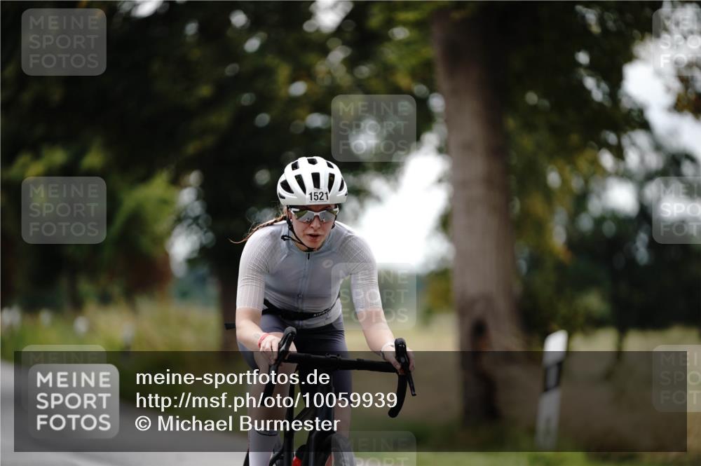 30.08.2026 - Elbe Triathlon Hamburg Michael Burmester http://msf.ph/oto/10059939 30.08.2026 11:37:54 Radfahren 1521, 1571 meine-sportfotos.de