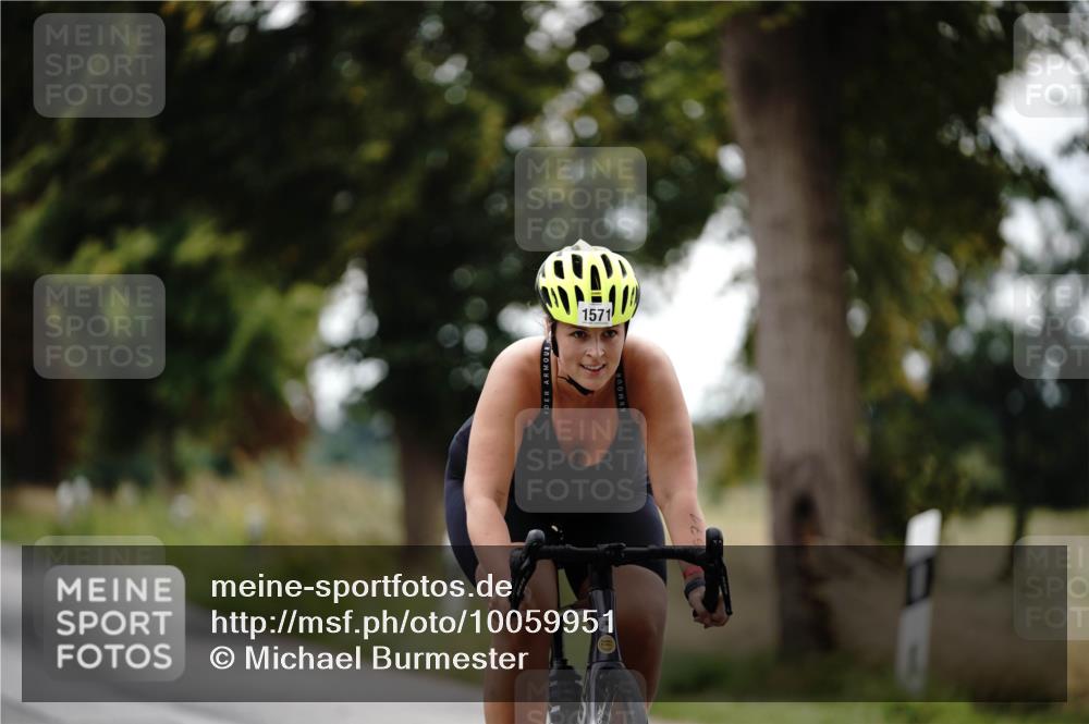 30.08.2026 - Elbe Triathlon Hamburg Michael Burmester http://msf.ph/oto/10059951 30.08.2026 11:37:59 Radfahren 1532, 1541, 1571 meine-sportfotos.de