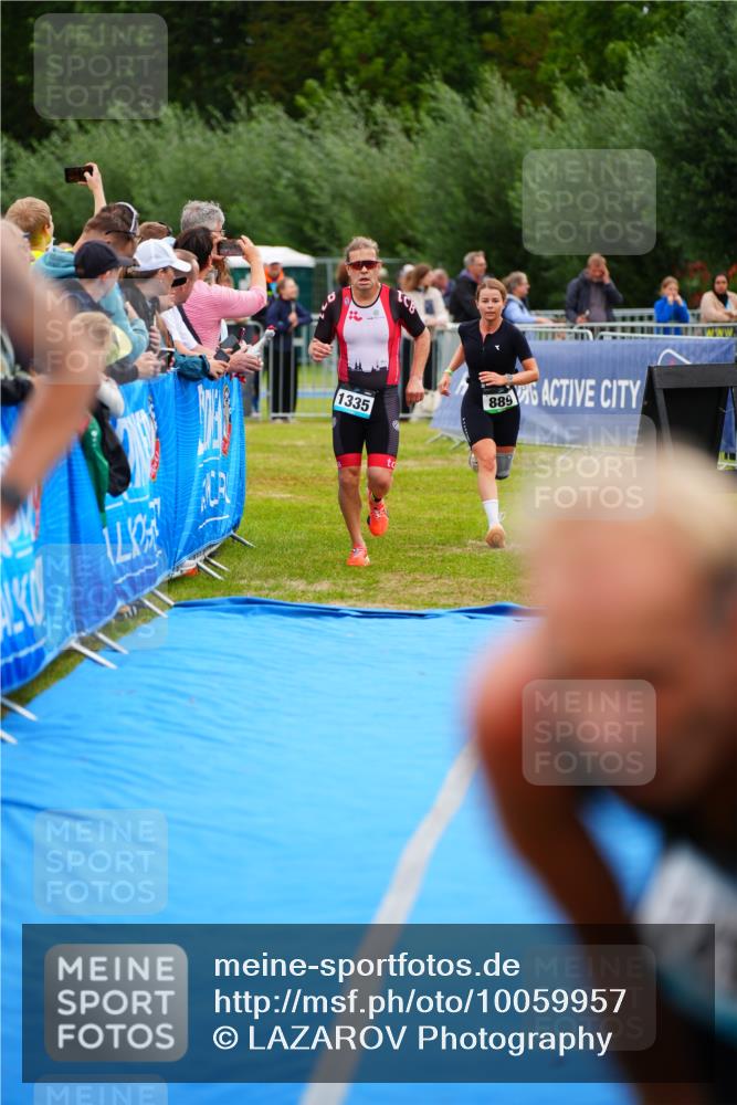 30.08.2026 - Elbe Triathlon Hamburg LAZAROV Photography http://msf.ph/oto/10059957 30.08.2026 11:38:18 Ziel 889, 1335 meine-sportfotos.de