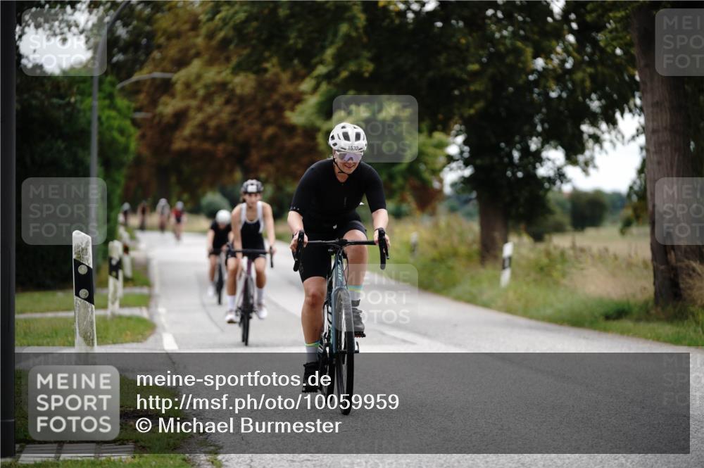 30.08.2026 - Elbe Triathlon Hamburg Michael Burmester http://msf.ph/oto/10059959 30.08.2026 11:38:05 Radfahren 1512, 1532, 1541, 1569 meine-sportfotos.de