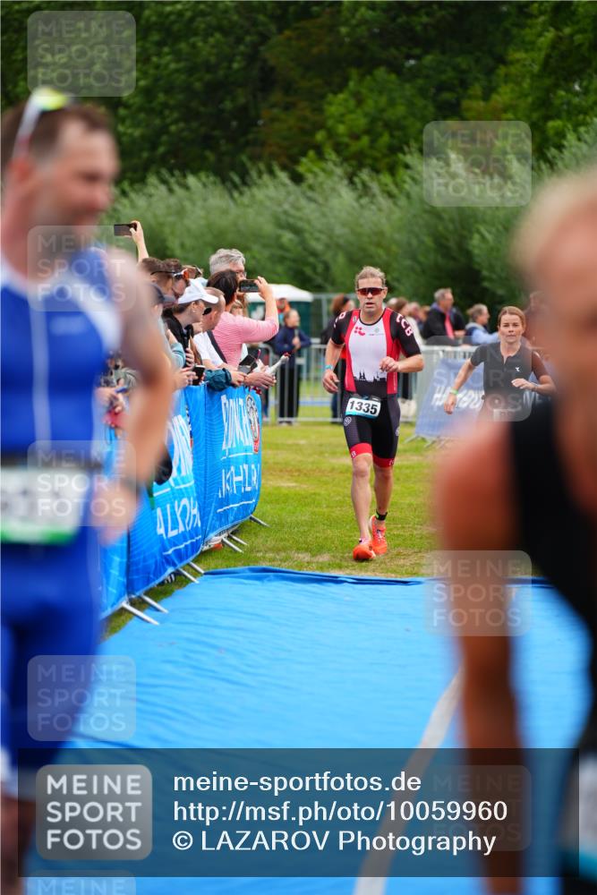 30.08.2026 - Elbe Triathlon Hamburg LAZAROV Photography http://msf.ph/oto/10059960 30.08.2026 11:38:18 Ziel 889, 1335 meine-sportfotos.de