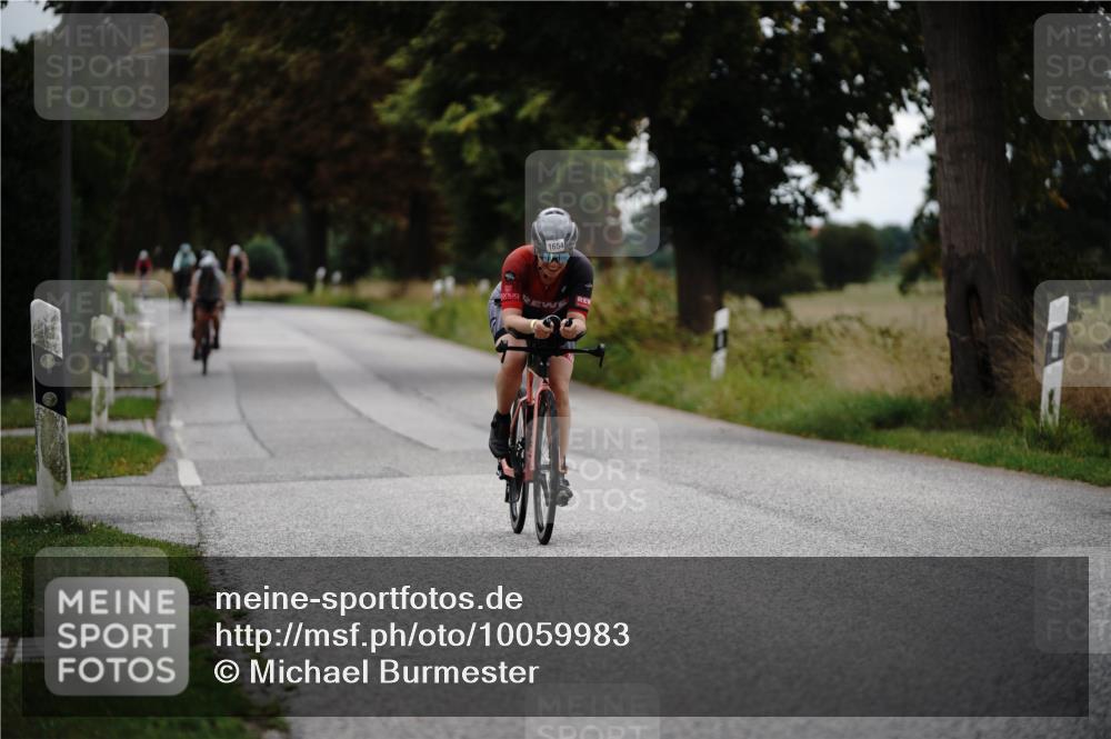 30.08.2026 - Elbe Triathlon Hamburg Michael Burmester http://msf.ph/oto/10059983 30.08.2026 11:38:13 Radfahren 1519, 1587, 1654 meine-sportfotos.de