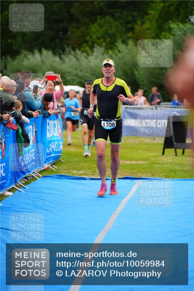 30.08.2026 - Elbe Triathlon Hamburg LAZAROV Photography http://msf.ph/oto/10059984 30.08.2026 11:38:34 Ziel 867, 1253, 1271, 1300, 1354, 1444 meine-sportfotos.de