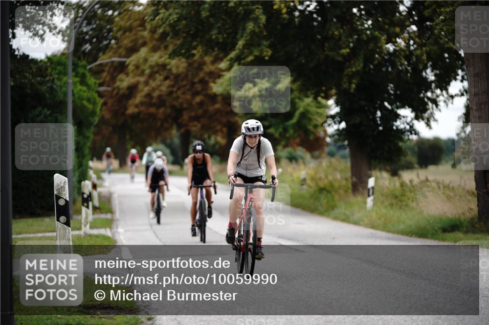 30.08.2026 - Elbe Triathlon Hamburg Michael Burmester http://msf.ph/oto/10059990 30.08.2026 11:38:18 Radfahren 1469, 1498, 1519, 1587 meine-sportfotos.de