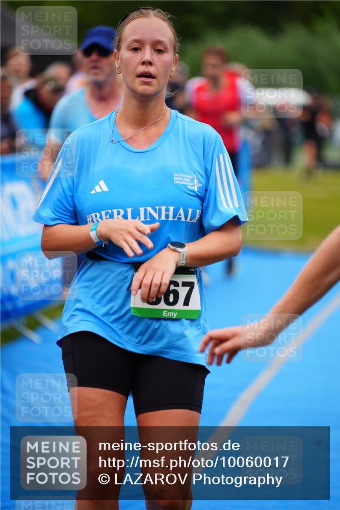 30.08.2026 - Elbe Triathlon Hamburg LAZAROV Photography http://msf.ph/oto/10060017 30.08.2026 11:38:41 Ziel 867, 1162, 1226, 1253, 1271, 1354, 1444 meine-sportfotos.de