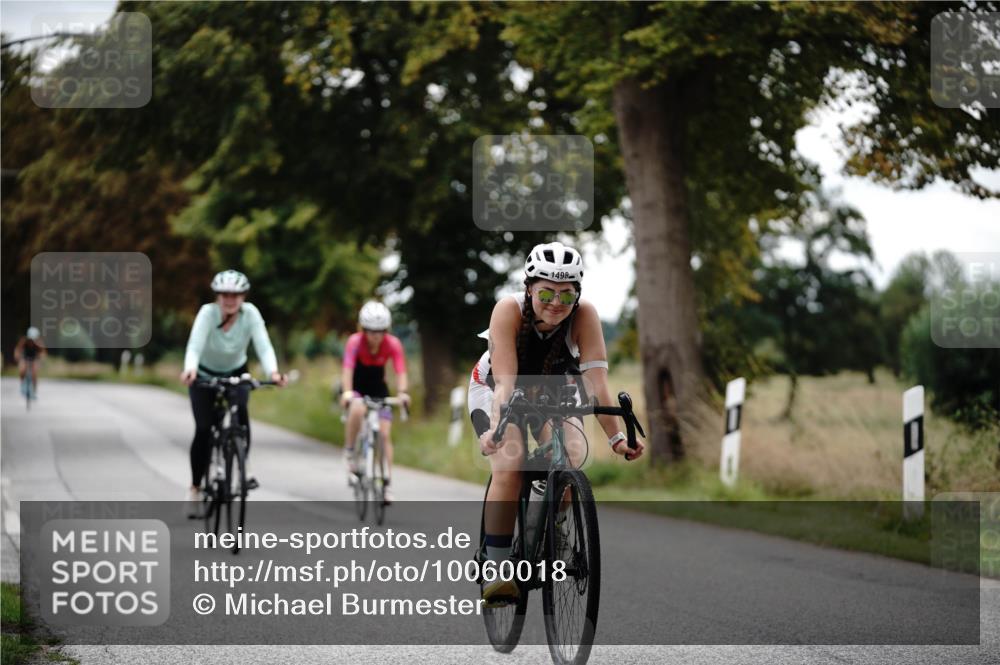 30.08.2026 - Elbe Triathlon Hamburg Michael Burmester http://msf.ph/oto/10060018 30.08.2026 11:38:25 Radfahren 1498, 1502, 1658 meine-sportfotos.de