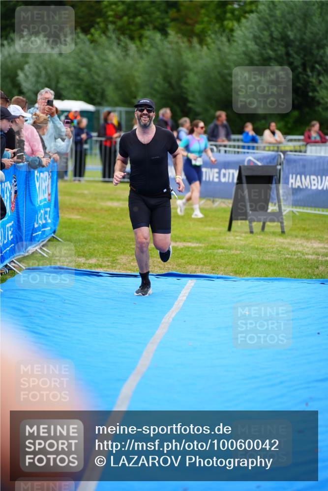 30.08.2026 - Elbe Triathlon Hamburg LAZAROV Photography http://msf.ph/oto/10060042 30.08.2026 11:38:48 Ziel 1162 meine-sportfotos.de